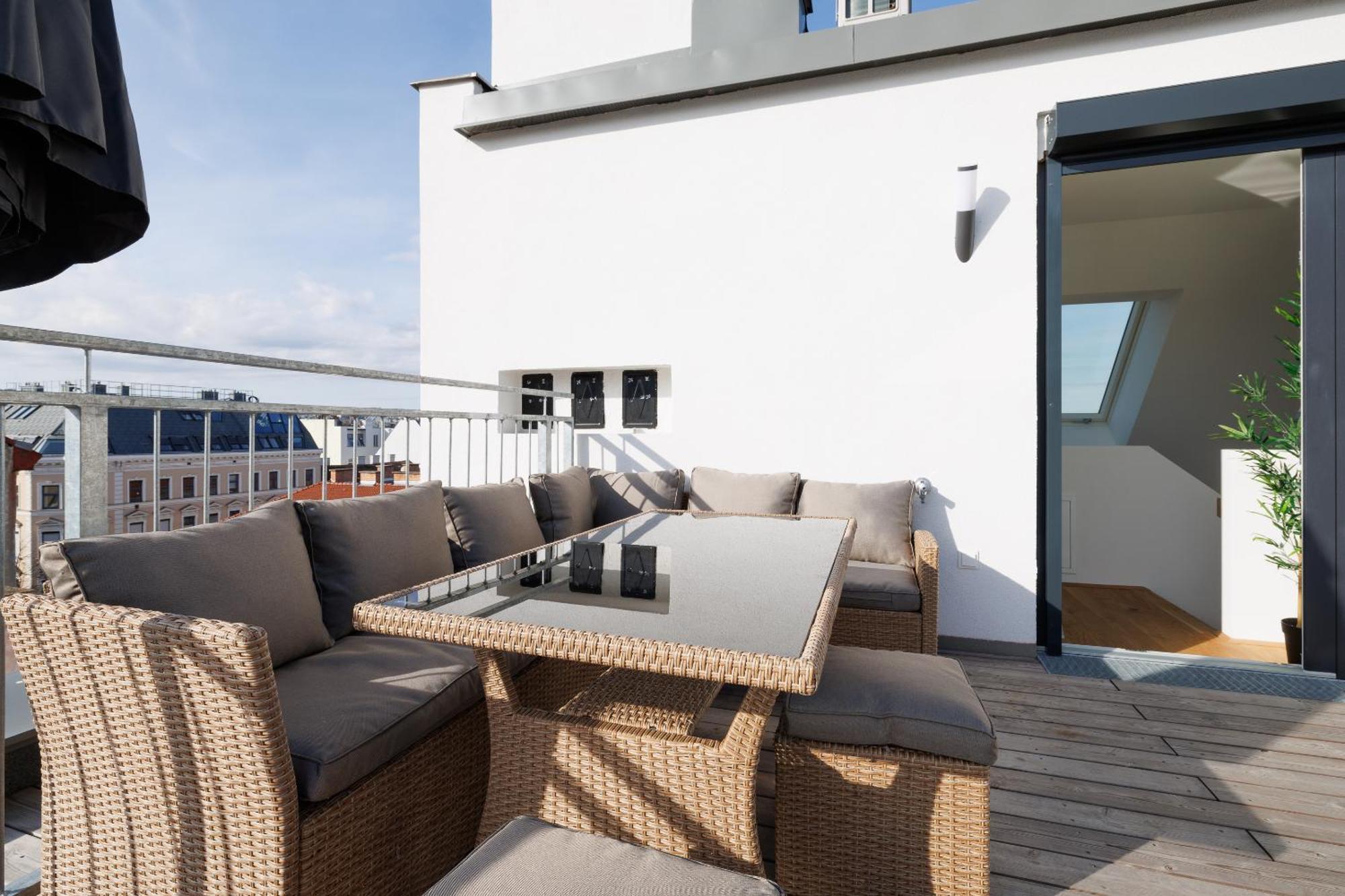 Symphony Apartments 38 - Modern Loft With Terrace And Grill In Central Location Відень Екстер'єр фото