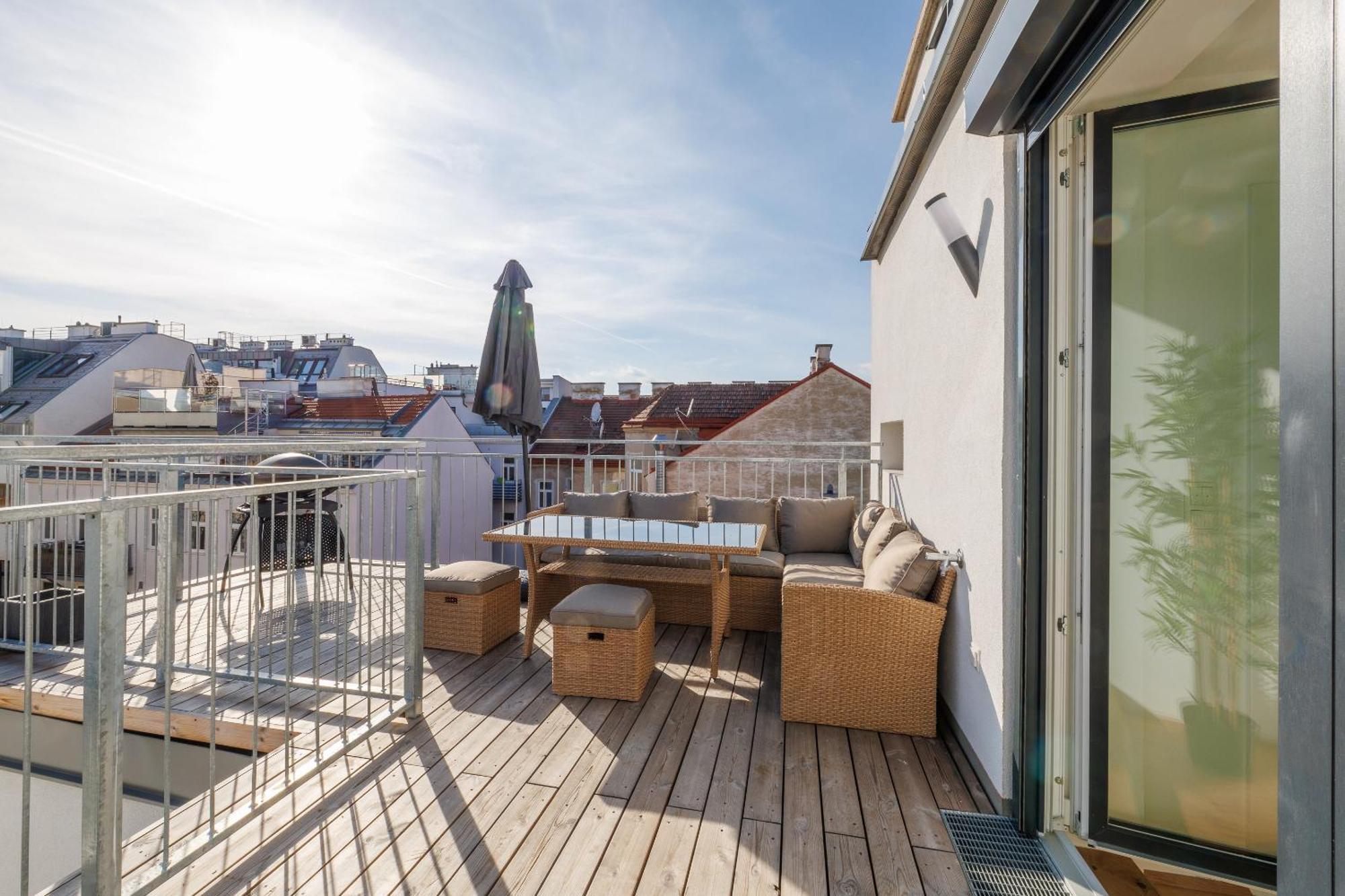 Symphony Apartments 38 - Modern Loft With Terrace And Grill In Central Location Відень Екстер'єр фото